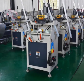 တိကျမှုမြင့်မားသော PVC UPVC Windows High Speed ​​Copy Routing Machine